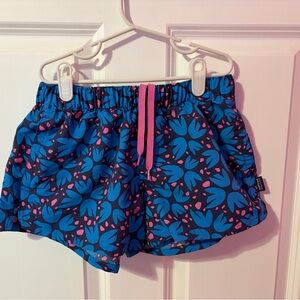 Patagonia women's size XS Barely Baggies shorts 2 1/2 inch seam